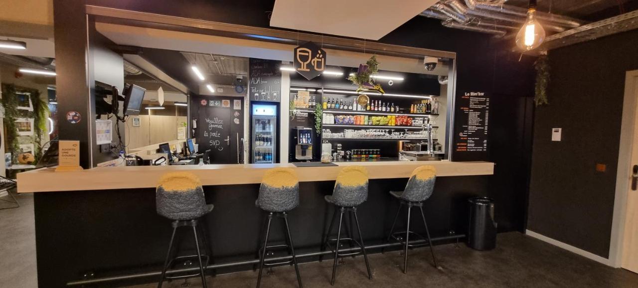 Auberge Jeunesse Charleroi Youth Hostel ภายนอก รูปภาพ