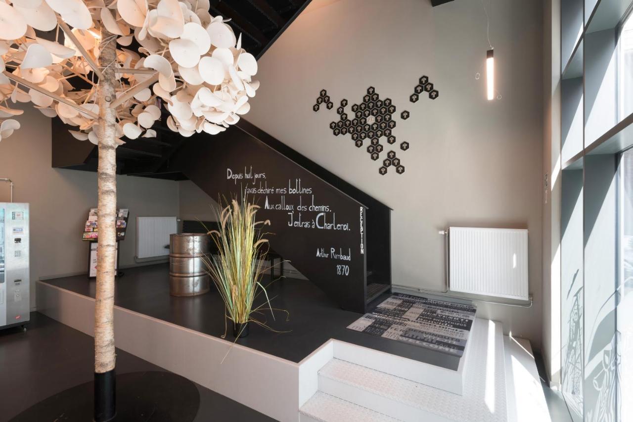 Auberge Jeunesse Charleroi Youth Hostel ภายนอก รูปภาพ