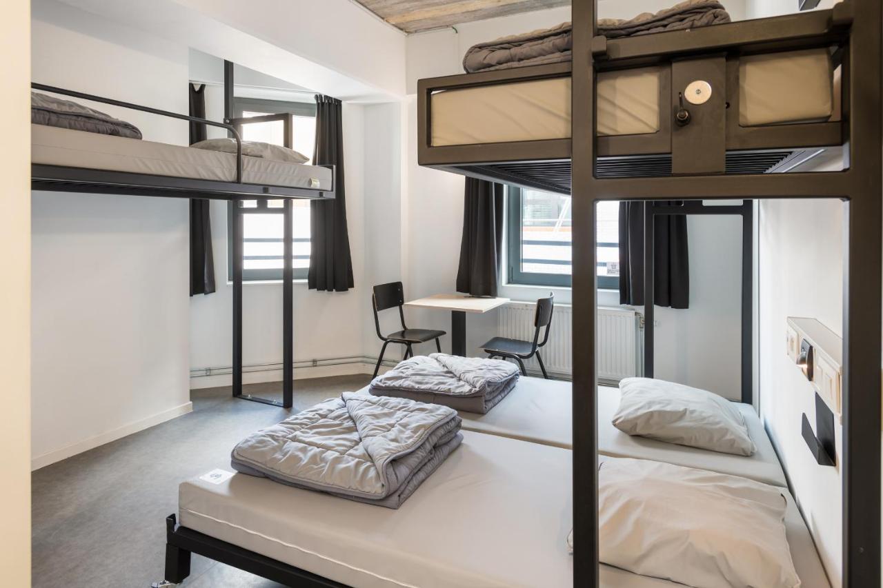 Auberge Jeunesse Charleroi Youth Hostel ภายนอก รูปภาพ