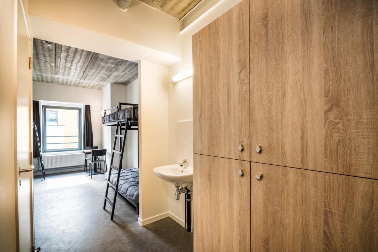 Auberge Jeunesse Charleroi Youth Hostel ภายนอก รูปภาพ