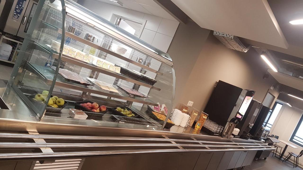 Auberge Jeunesse Charleroi Youth Hostel ภายนอก รูปภาพ